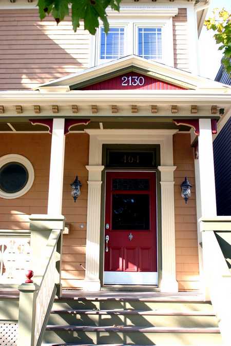 House in Halifax with a great color scheme.